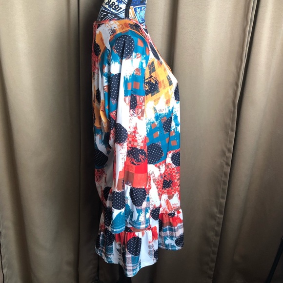 Lily Bell Sleeve Geometric Pattern Shirt - Picture 4 of 13